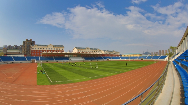 东北财经大学塑胶跑道运动场